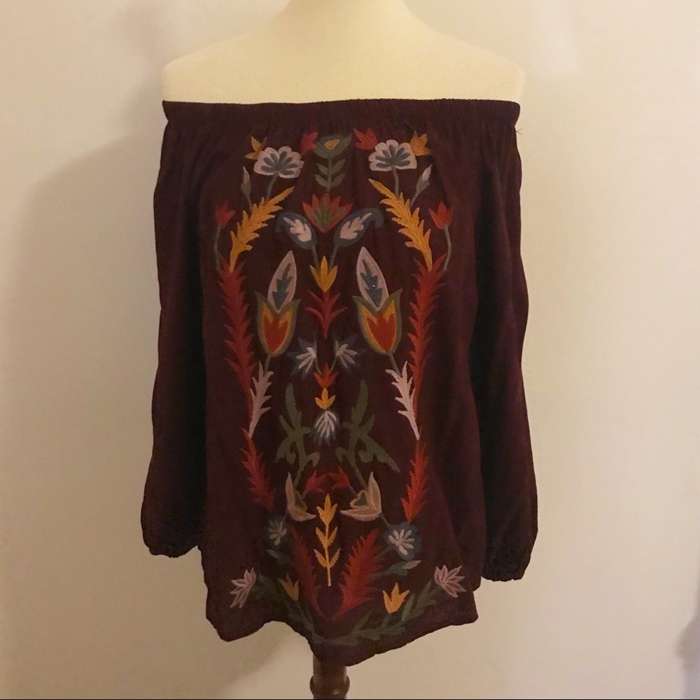 Solitaire Off The Shoulder Embroidered Top